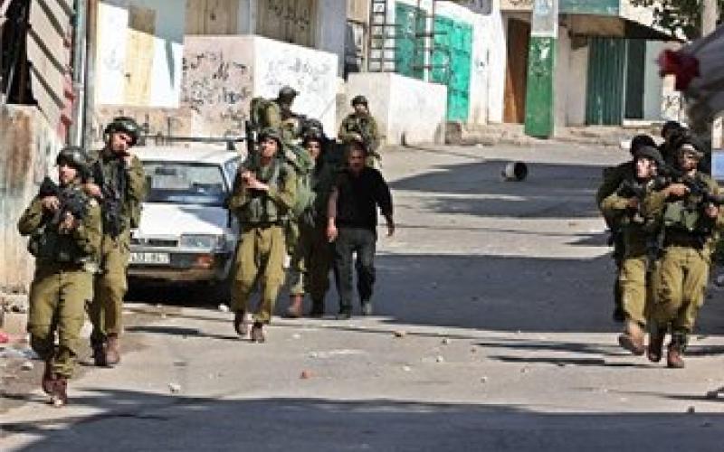 الخليل:اعتقال 7 فلسطينيين بينهم طفلان 