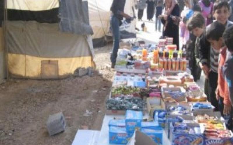  منظمة الغذاء تعلن استبدال توزيع المواد التموينية ببطاقات للاجئين السوريين