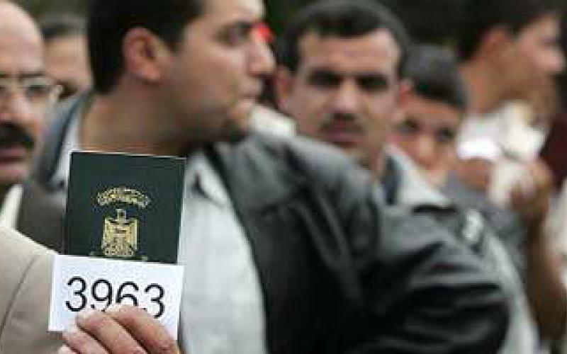 50 ألف عامل مصري يصوبون أوضاعهم