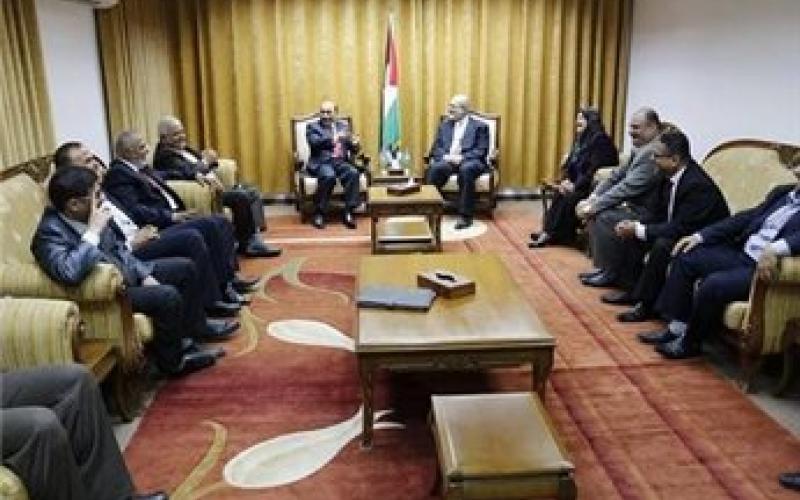 حكومة التوافق تتسلم مقرها في غزة