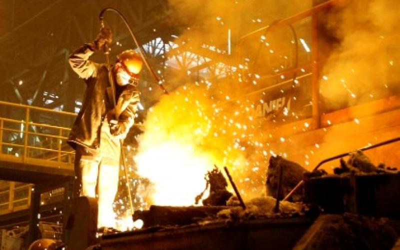 اغلاق أول مصنع حديد بالأردن وتسريح 88 عاملاً 