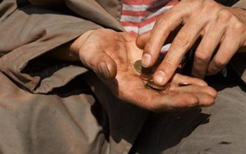 ضبط 20 متسولا يوميا في رمضان