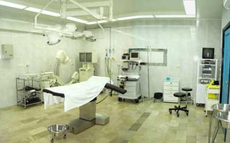 الخصاونة: إضراب الممرضين يوقف العمليات الجراحية بمستشفى الأميرة بسمة