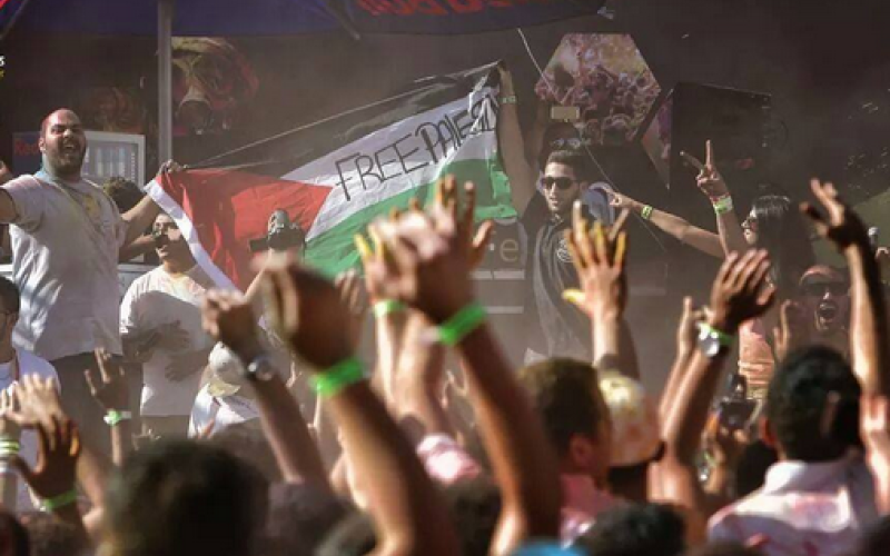 منظمو "مهرجان الالوان": لم نتجاهل غزة ولم نستطيع إيقاف المهرجان لاسباب مادية