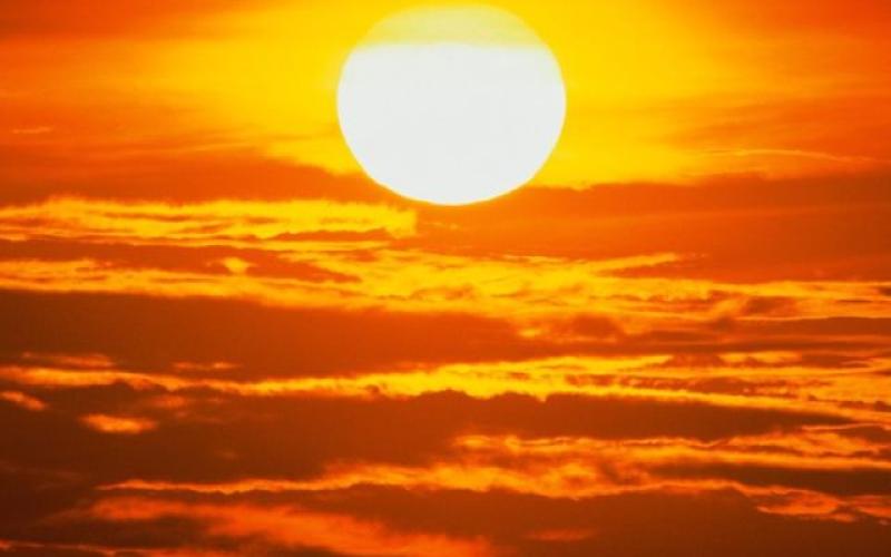 طقس حار حتى الاربعاء