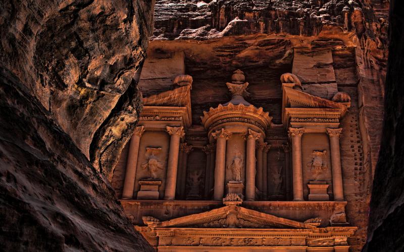  ارتفاع الدخل السياحي إلى 2.5 مليار دولار حتى نهاية تموز