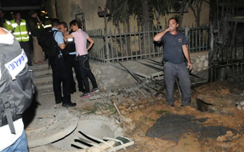"القسام" تواصل قصف المدن الإسرائيلية وعزام الأحمد يغادر القاهرة 