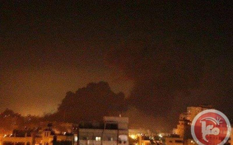 قصف برج بالمجمع الايطالي في غزة