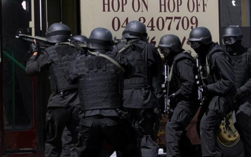 مادبا: مقتل مطلوب والقبض على آخرين مصنفين "خطرين جداً"