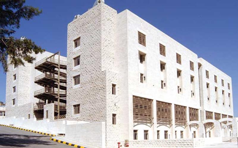 الشريدة: "الطبيب المزور" في البشير مرافق لطبيب ولم يمارس الطب 