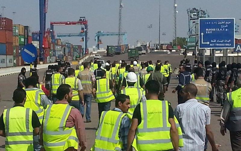 توتر في ميناء حاويات العقبة وتواجد كثيف للدرك 