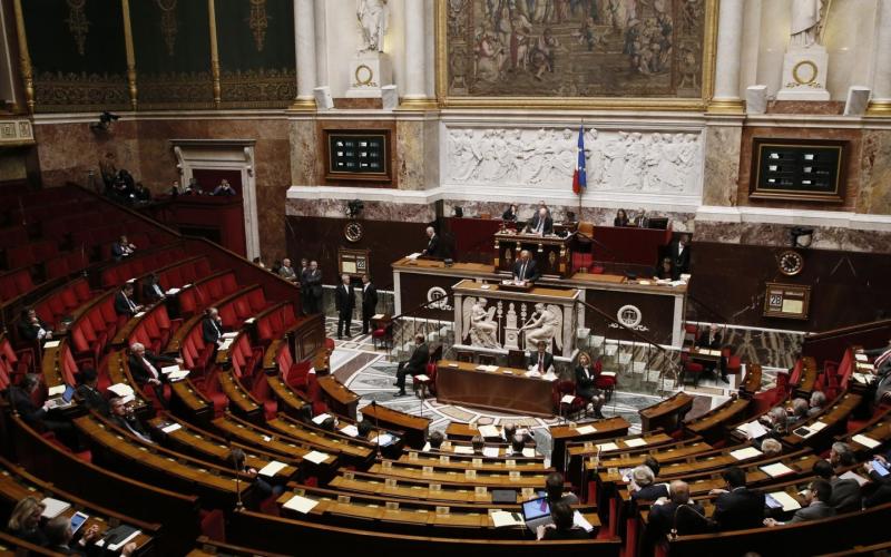 النواب الفرنسيون يصوتون بغالبية 339 صوتا للإعتراف بدولة فلسطين