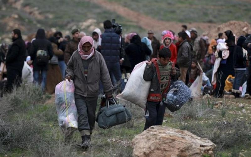 مدخرات اللاجئين في الداخل السوري.. مجرد تذكارات
