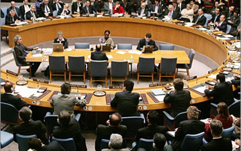 قرار من مجلس الأمن يطالب الحوثيين بترك السلطة