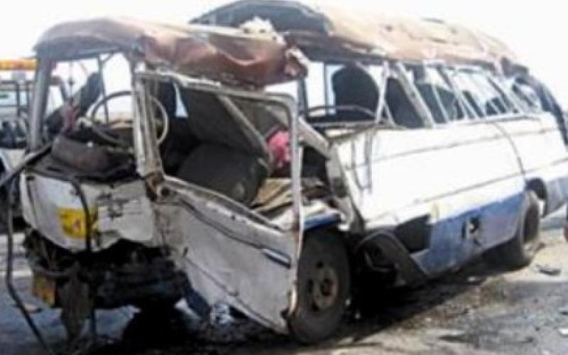 إصابة 14 شخص بحادث تصادم في الكرك