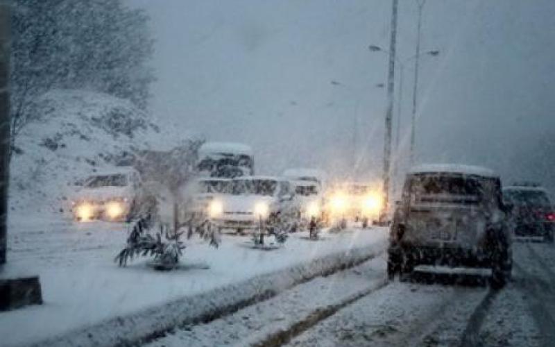 السير: مخالفة كل من يخرج ويتسبب بإعاقة حركة السير