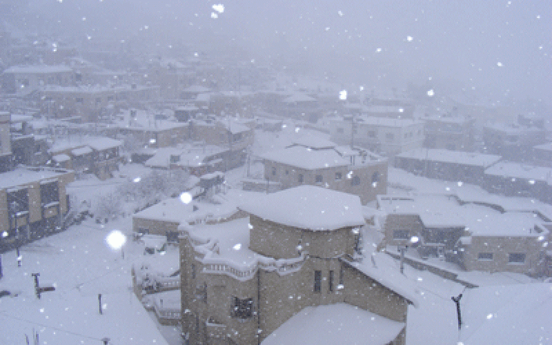 دعوات لالتزام المنازل ساعات المساء