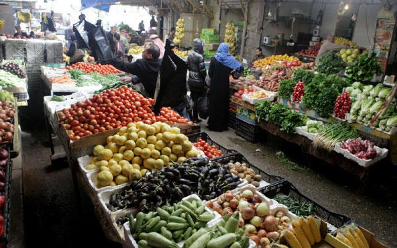 إتلاف وإعادة تصدير الفي طن خضار وفواكه مخالفة للمواصفات