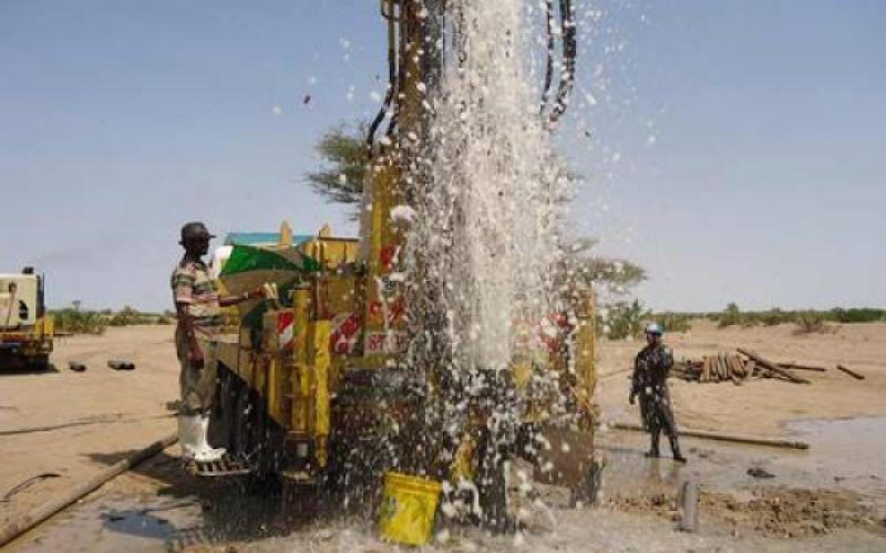 وزير المياه : الاحواض المائية الجوفية يتهددها خطر كبير