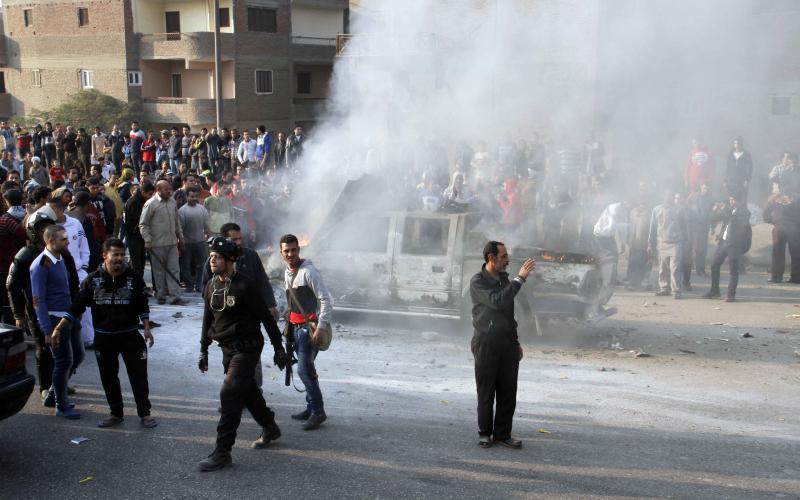 مصر: مقتل شرطي إثر اشتباكات مع مؤيدين للإخوان
