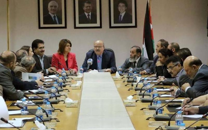 النائب المجالي: الحكومة لا تعرف سوى الجباية