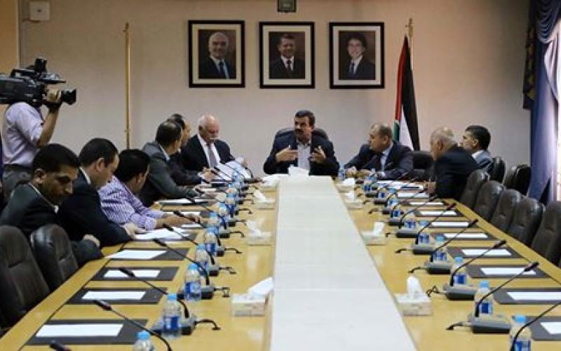 المشتركة النيابية تقر قانون الأحزاب