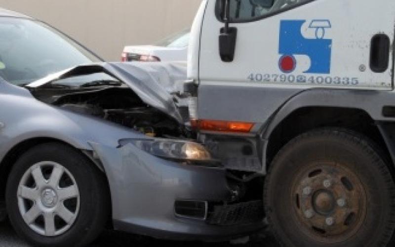 إصابة 4 أشخاص بحادث تصادم في عمّان