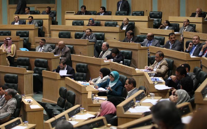 النواب يقر رئاسة أمين عام الشؤون السياسية للجنة "شؤون الأحزاب"