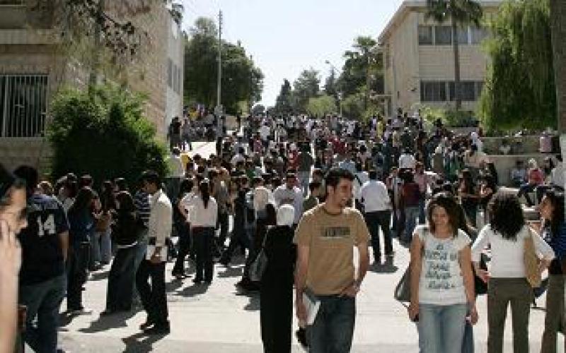 تباين ردود الافعال بالزرقاء ازاء رفع معدلات القبول الجامعية