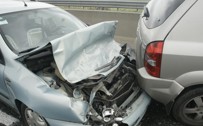 إصابة 6 بتدهور مركبة في الكرك