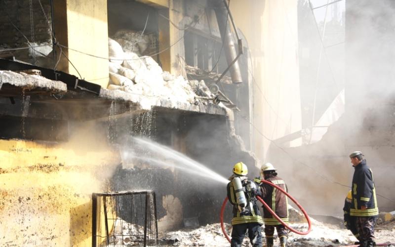 اخماد حريق طال 5 محال تجارية بالوحدات