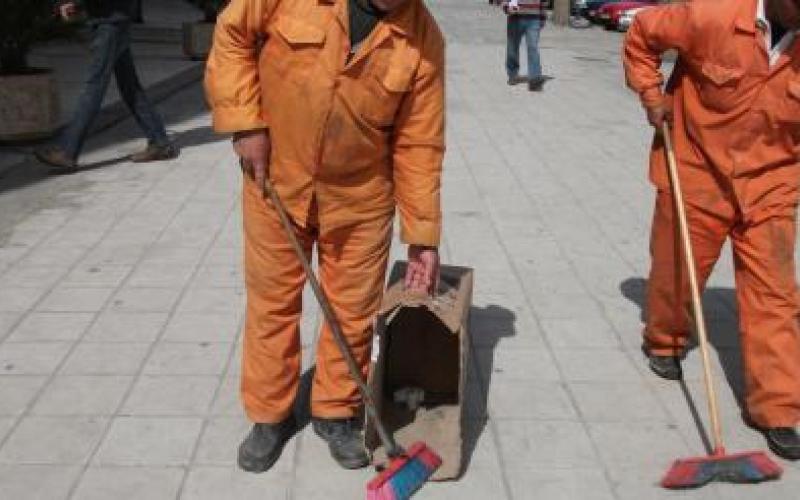 دوام كامل لجهاز النظافة في الوقفة وأول أيام العيد