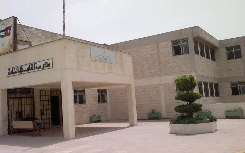 اعتداء على معلم وطلاب بمدرسة القابسي في الرصيفة