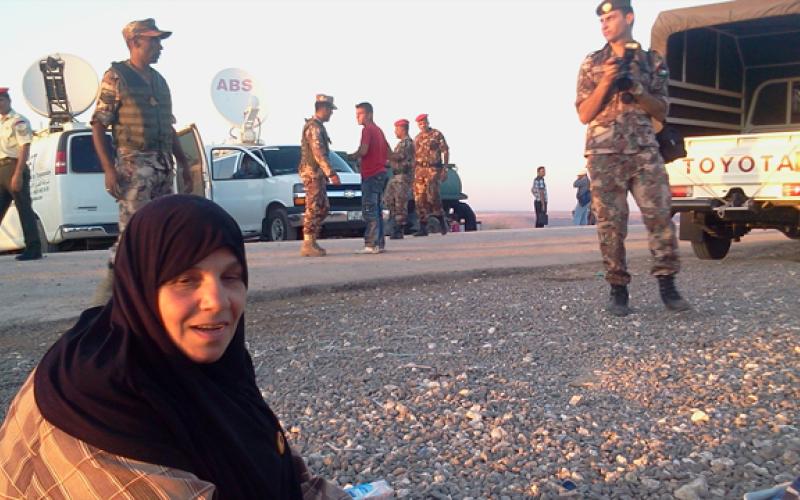 دخول 102 لاجئاً سورياً للأردن