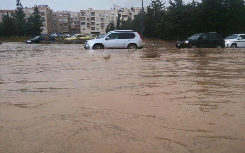 السير: العمل يجري لفتح الطرق في عمّان