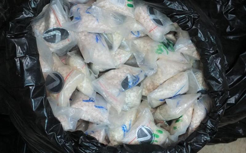 إحباط إدخال مخدرات للأردن وضبط مليون حبة بالأزرق