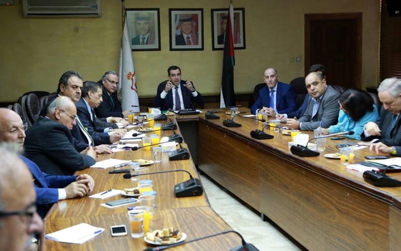 تشكيل لجنة وزارية لوضع خطة تنفيذية تتضمن حزمة حوافز للاقتصاد الأردني