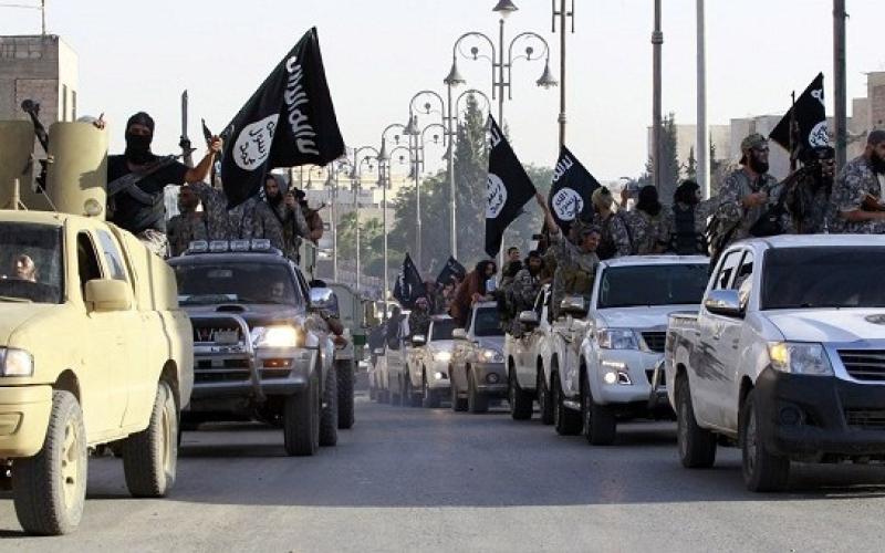 "داعش" بين تحالف واشنطن وعمليات موسكو