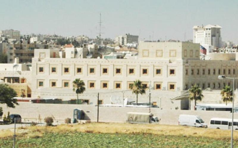 السفارة الأمريكية في عمّان تحذر عامليها من "أعمال انتقاميّة"
