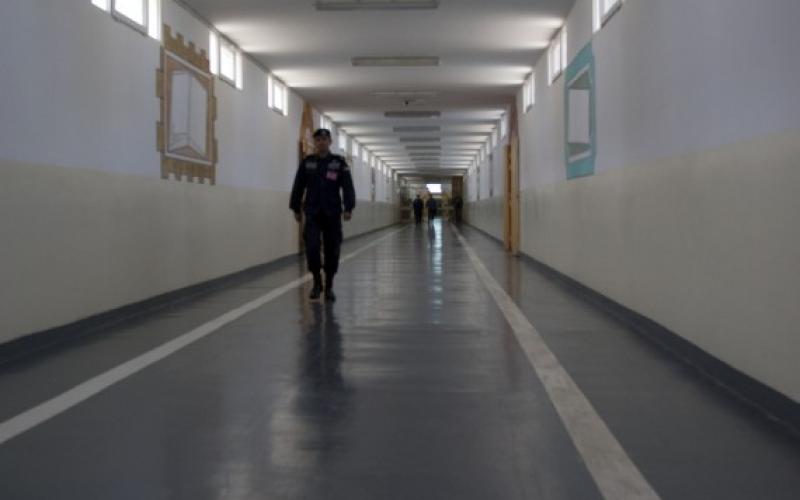 27 سجيناً يتقدمون للتوجيهي