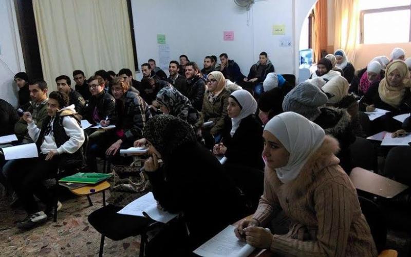 مبادرات لمساندة طلبة التوجيهي السوريين