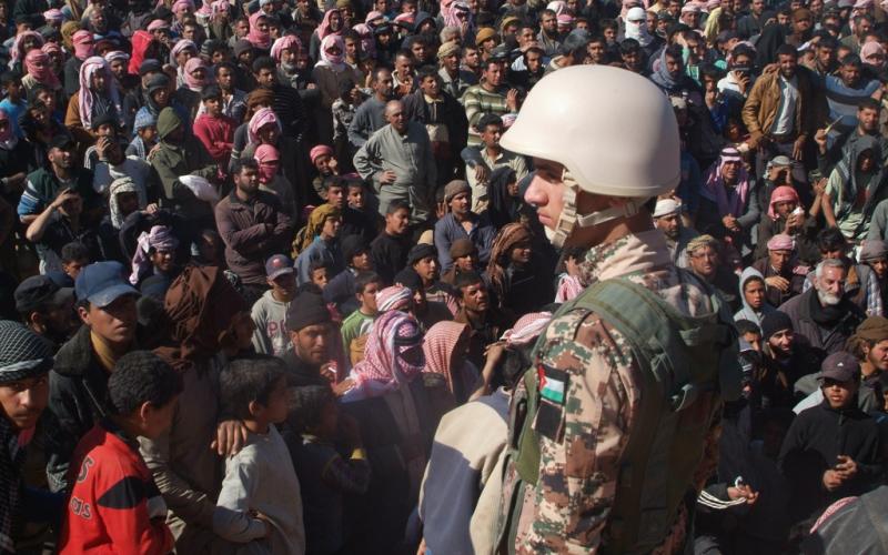 دخول 312 لاجئاً سوريّاً للأردن