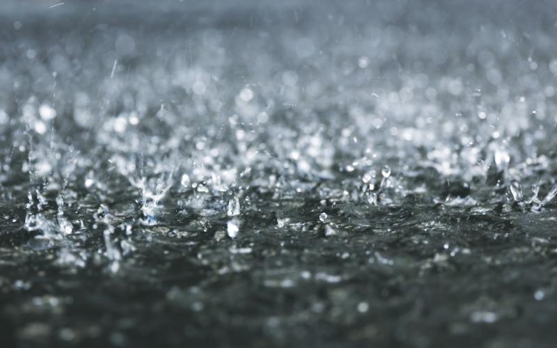 كتلة هوائية باردة وأمطار رعدية