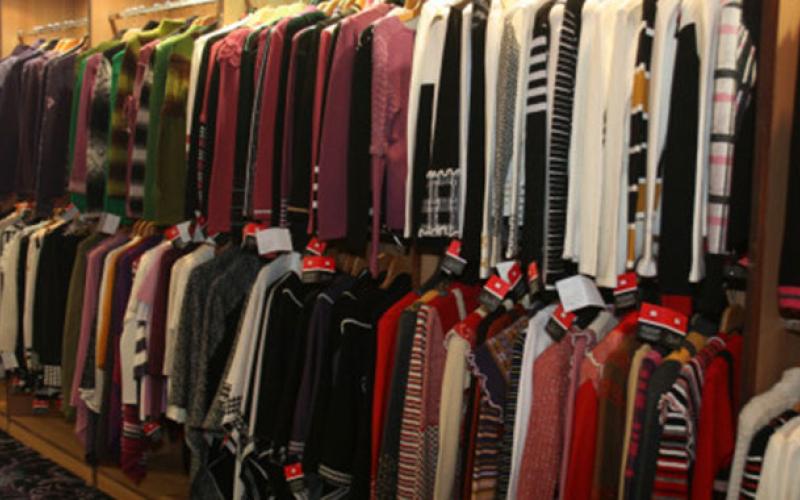 انخفاض على أسعار الألبسة الصيفية