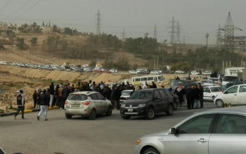 الهاشمية: 5 إصابات بحادث تصادم