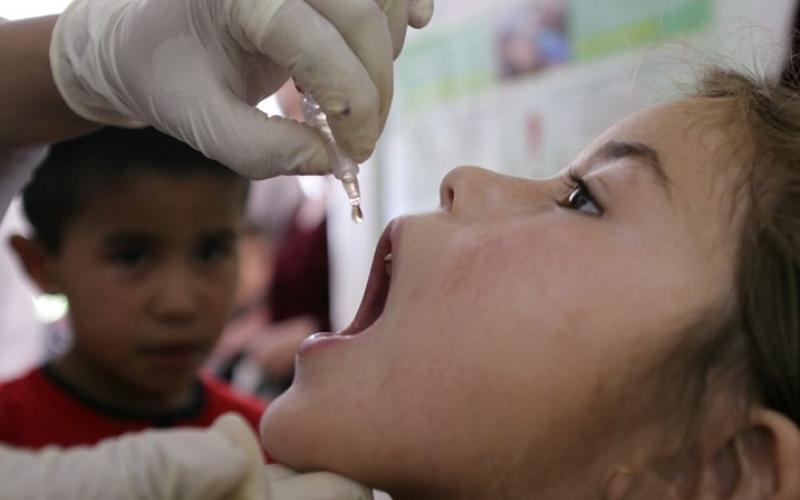 تطعيم ربع مليون طفل ضد شلل الأطفال في الزرقاء