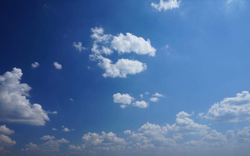 ارتفاع على درجات الحرارة والعظمى في عمان 34