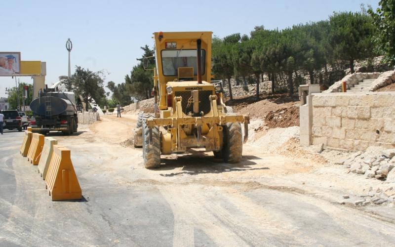 حل مروري على مدخل مدينة الحسين الطبية