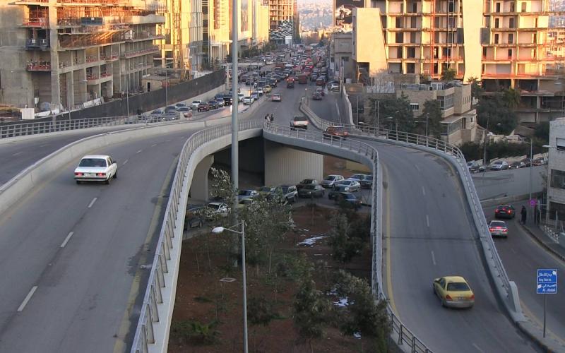 الأمانة تبدأ خطة "مرحلية" للحد من الأزمات المرورية في عمّان