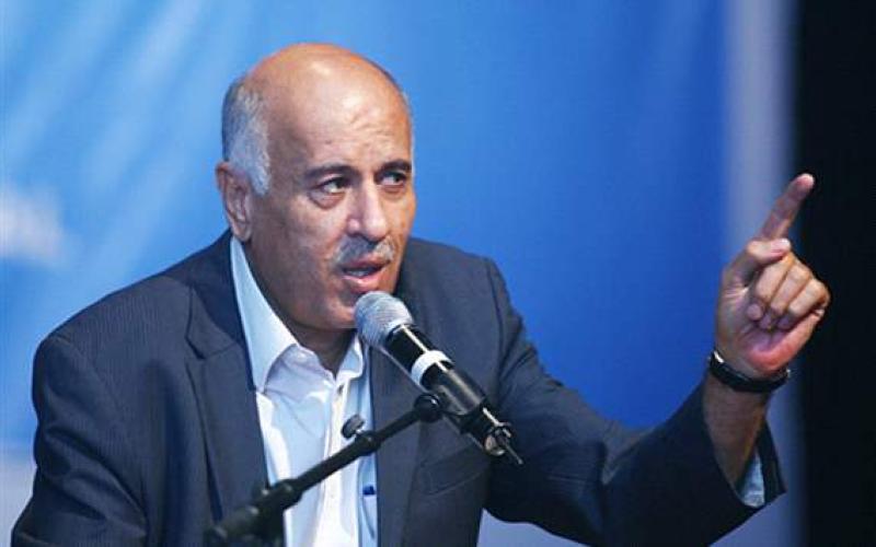 مصر تمنع الرجوب من دخول أراضيها وتعيده الى الاردن